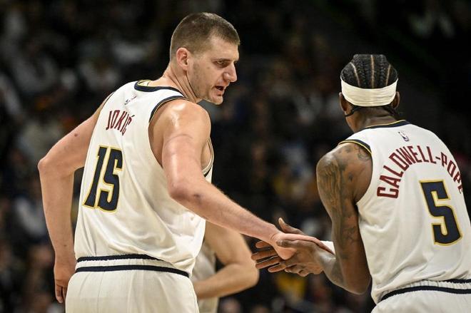 的边翼与后 的边翼与后