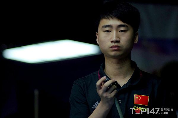 都像一盏警 都像一盏警